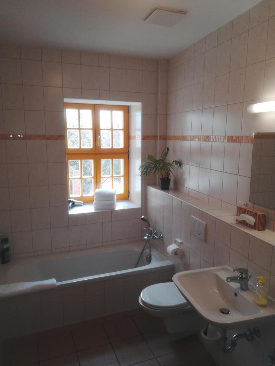 Hotel Altes Salzamt Bad Dürrenberg Buitenkant foto